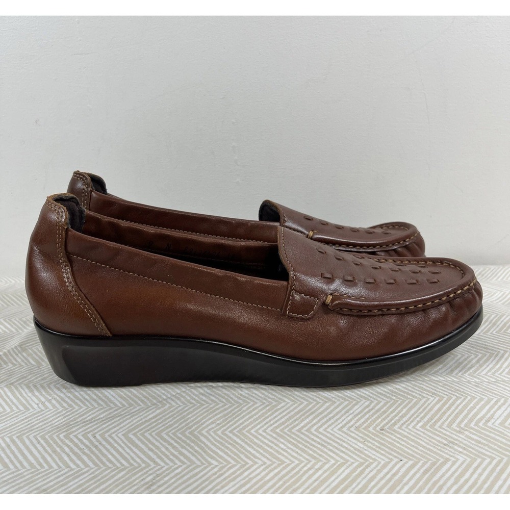 SAS Tripad Weave Women 9N Slip On Loafer Brown Comfort Foot Bed Shoe Walking Y2K